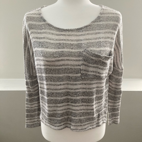 Charlotte Russe Tops - Charlotte Russe long sleeve knit sweater